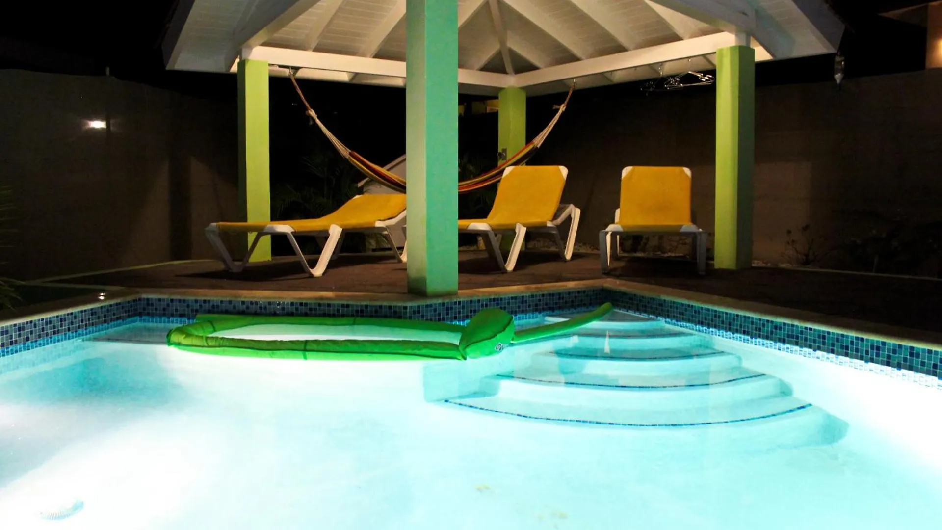 Cas Iguana - Curacao - Villapark Fontein - Ferienhaus Mit Pool Holiday home